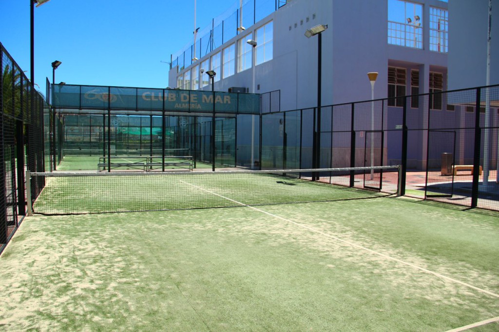 Pádel en el Club de Mar de Almería