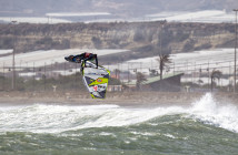 Víctor Fernández Center windsurf