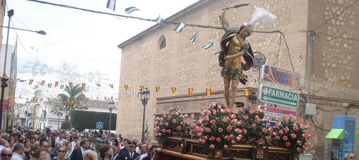 Pulpí se vuelca con su patrón San Miguel