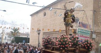 Pulpí se vuelca con su patrón San Miguel