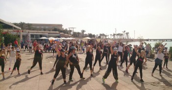 Una feria de artesanía con talleres y títeres en la Plaza del Mar