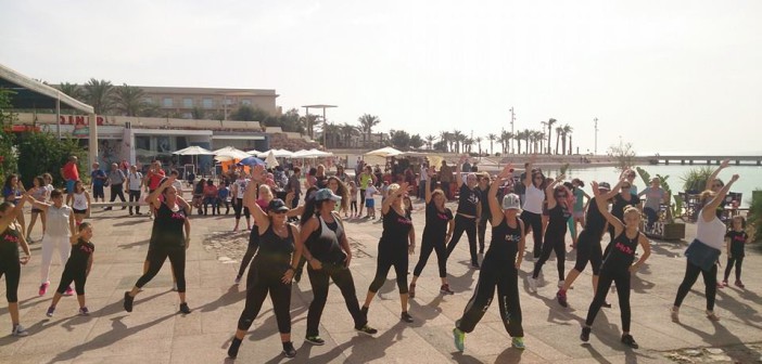 Una feria de artesanía con talleres y títeres en la Plaza del Mar