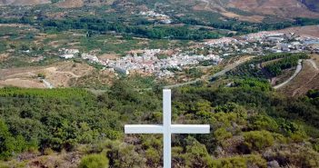 cruz blanca Fondón Almería