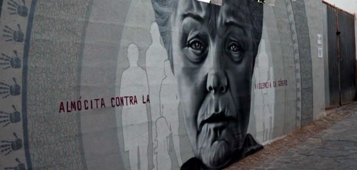 Pintura señora en pared Almocita Almería