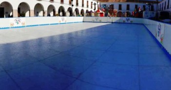 Little Park y su pista de hielo en Adra