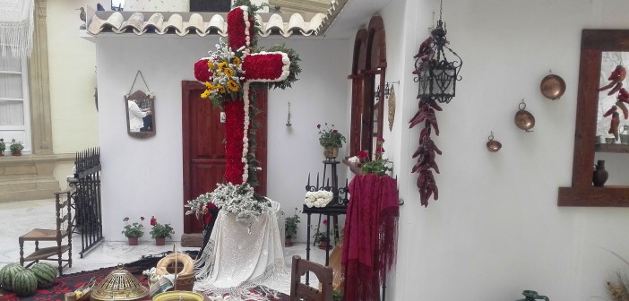 Cruces de Mayo en Almería