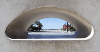 Almería, Plaza de las Velas