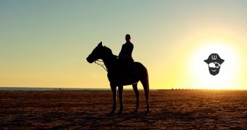 Vacaciones a caballo por Cabo de Gata