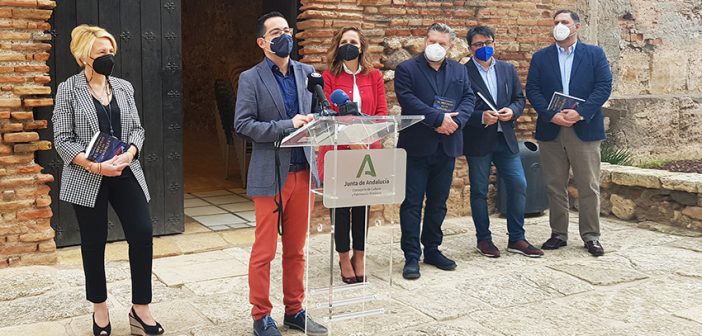 Círculo Rojo dona libros para las bibliotecas y centros de Almería