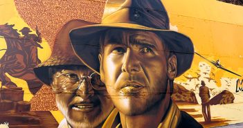 Hollywood en la Puebla de Vícar mural de Indiana Jones