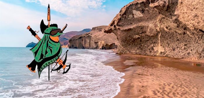 PLaya de Almería y logo LA DESERTICA