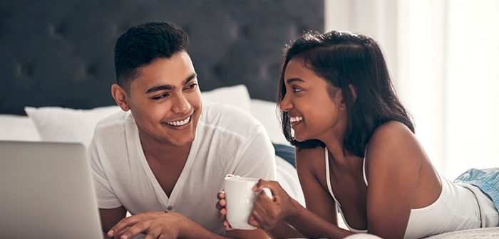 pareja de chicos
