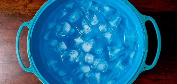 cubo con hielo