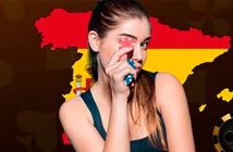 chica con ficha de juego